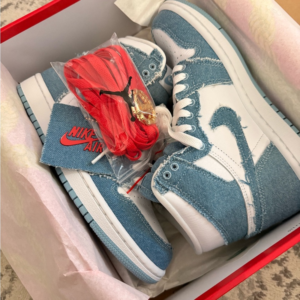 Nike Women’s Jordan 1 Retro High OC Denim